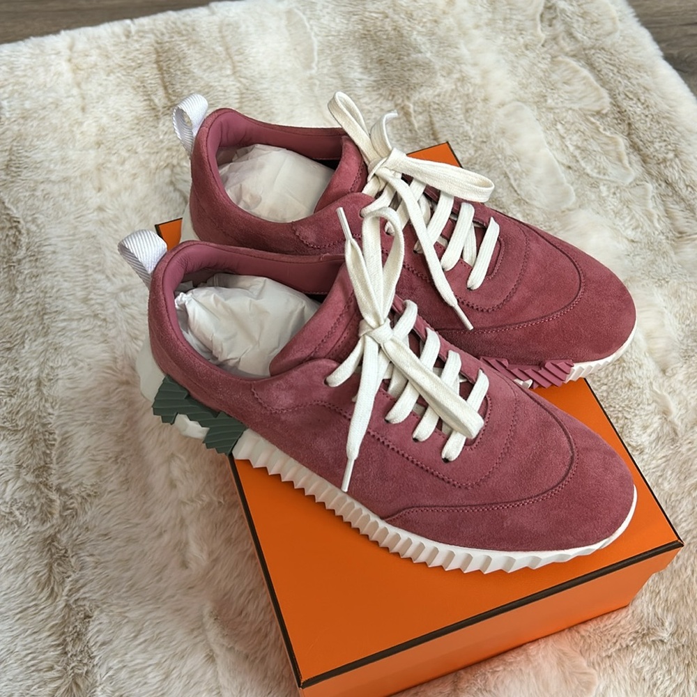 Hermes Bouncing Sneaker!